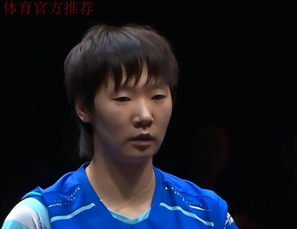 世乒联总决赛女单1/4决赛：朱芊曦VS王曼昱 集锦